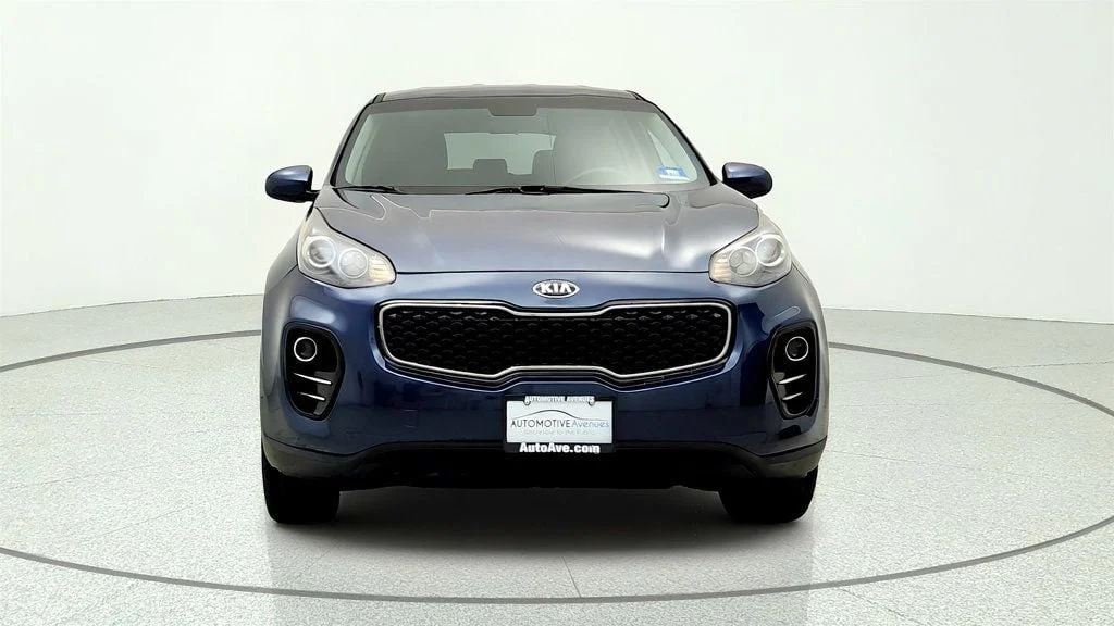 Used 2019 Pacific Blue Kia LX AWD image 2