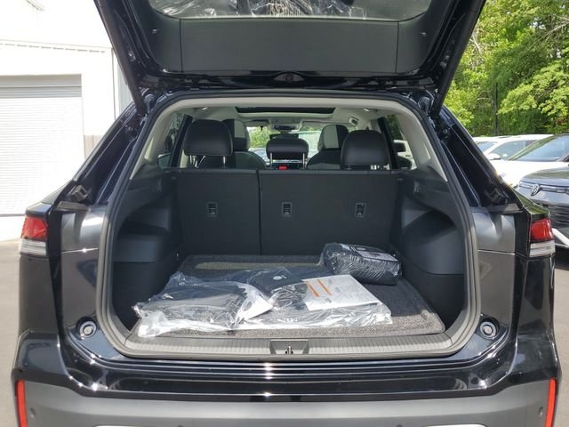 New 2026 Black Volkswagen SE image 8