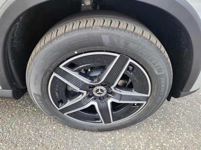 Certified Used 2026  Mercedes-Benz GLC 300 image 17