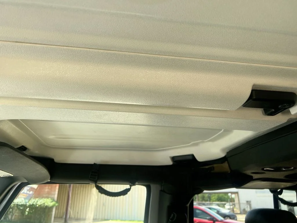 Used 2017 Silver Jeep Unlimited Sahara image 15