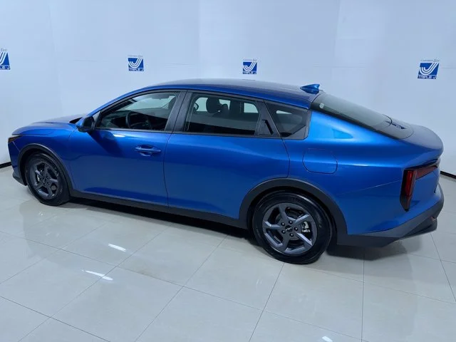 New 2026 WAVE BLUE Kia LXS image 3