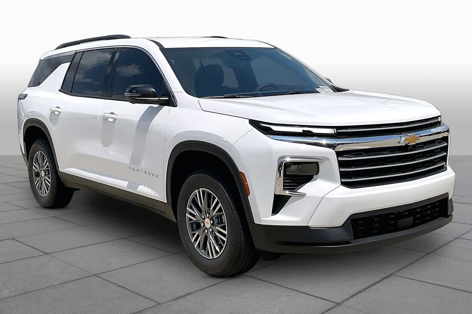 2026 Chevrolet Traverse LT - Photo 3