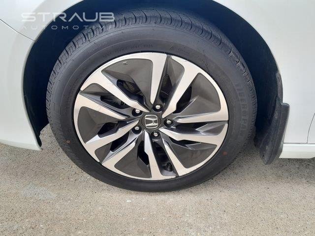 Used 2019 Platinum White Pearl Honda Touring image 9