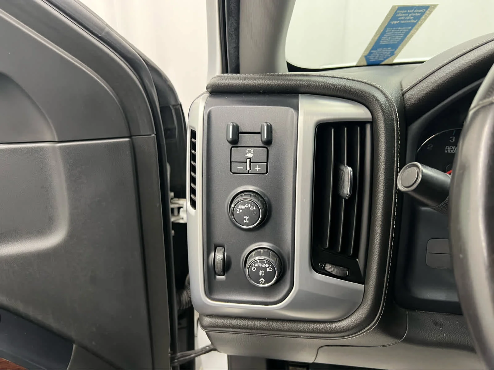 Used 2017 Summit White GMC SLT image 16