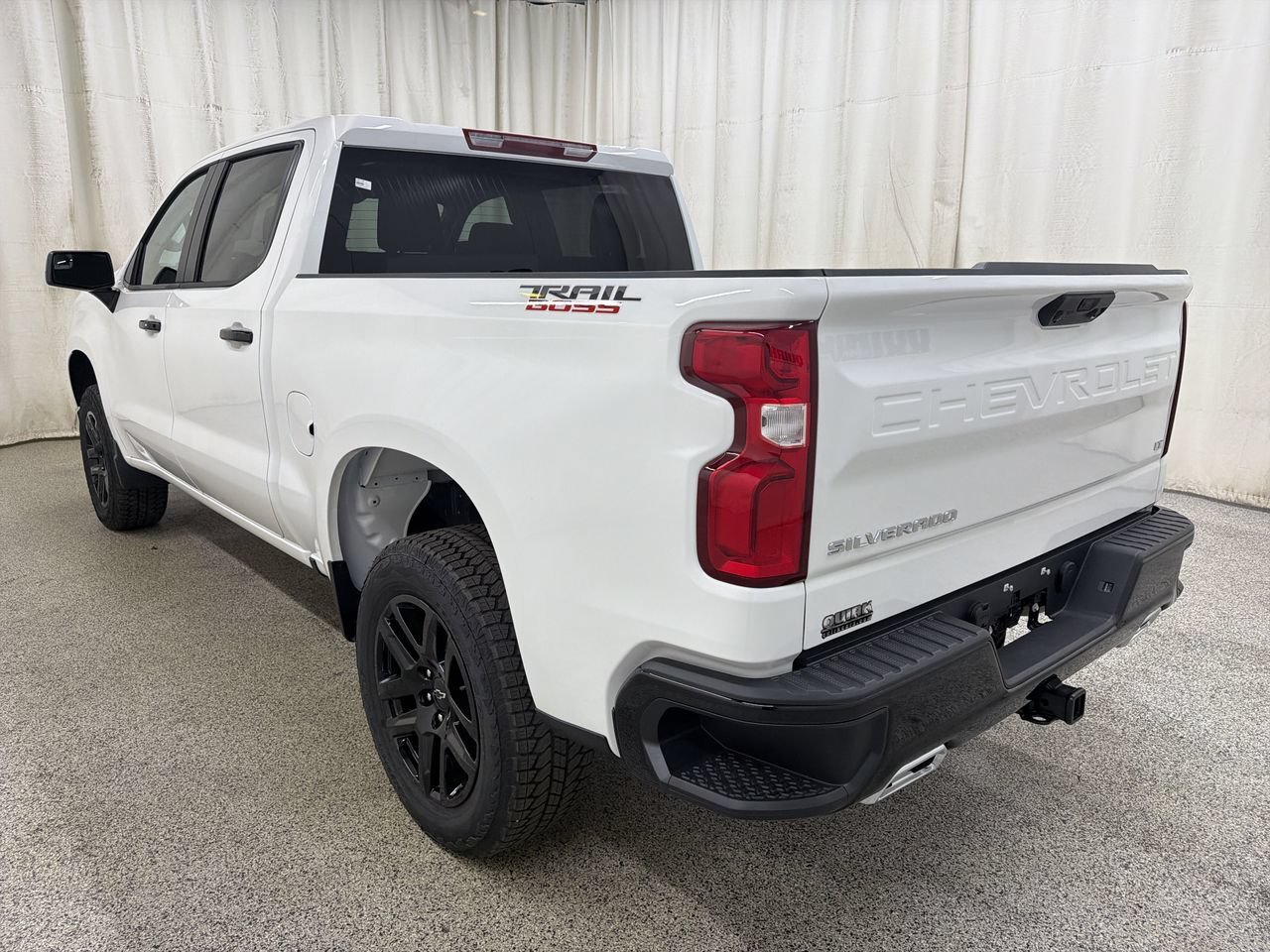 2026 Chevrolet Silverado 1500 LT Trail Boss - Photo 9