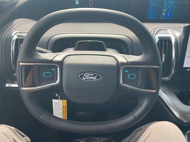 New 2027 Star White Metallic Tri-Coat Ford MAX Platinum image 47