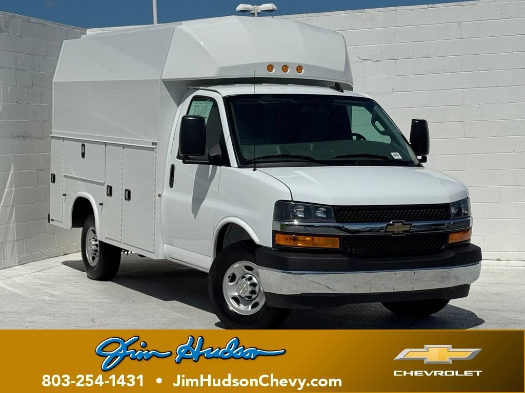 2026 Chevrolet Express Cutaway