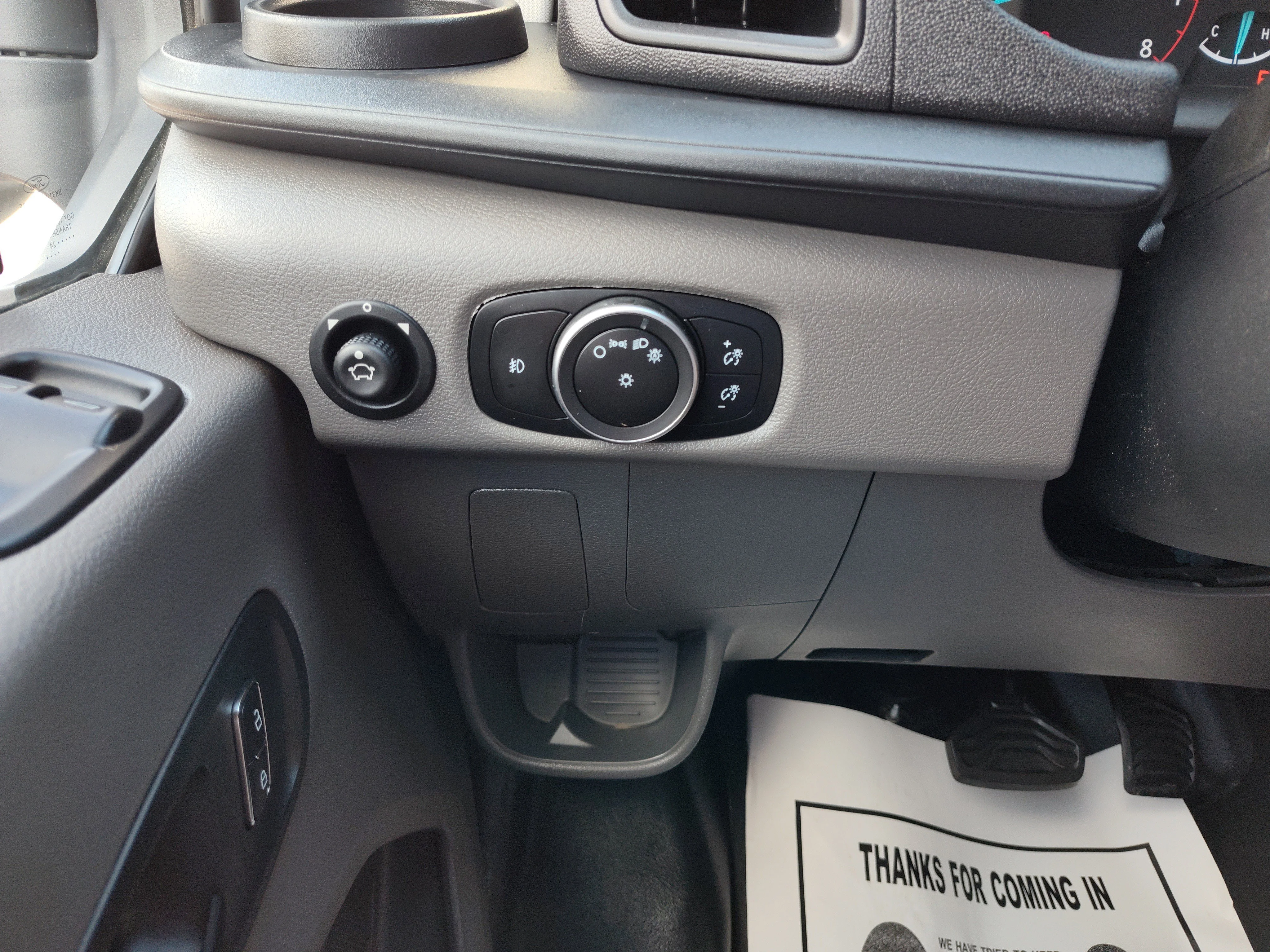 2024 Ford Transit Passenger Van XL - Photo 37