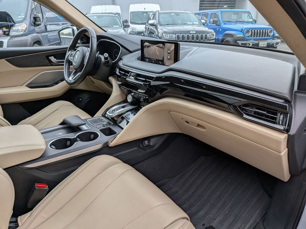 Used 2023  Acura Advance image 33