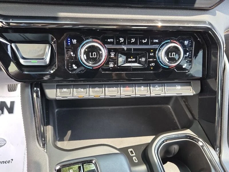 Used 2022 Summit White GMC AT4 image 23