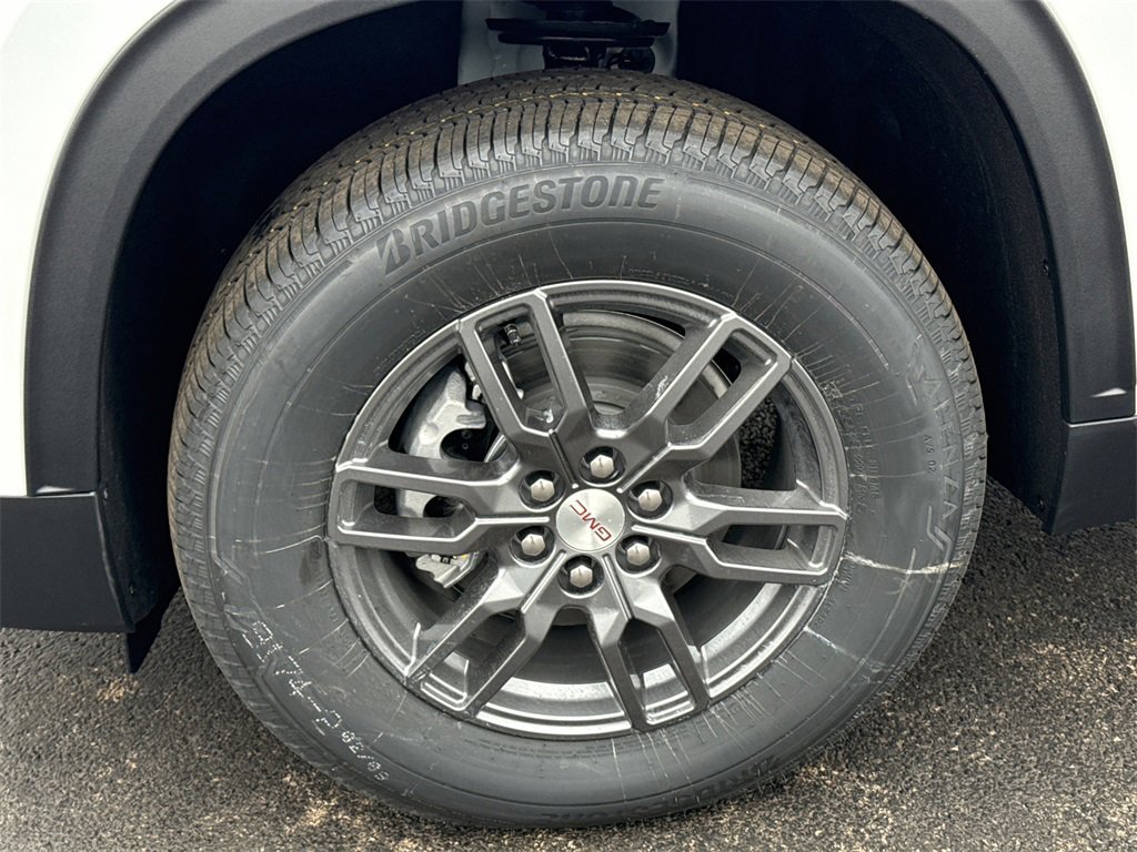 2026 GMC ACADIA - Image 10