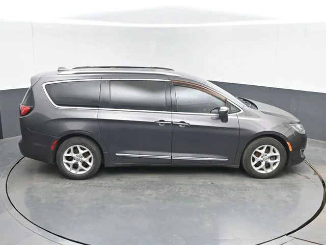 Used 2017 Gray Chrysler Touring L Plus image 41