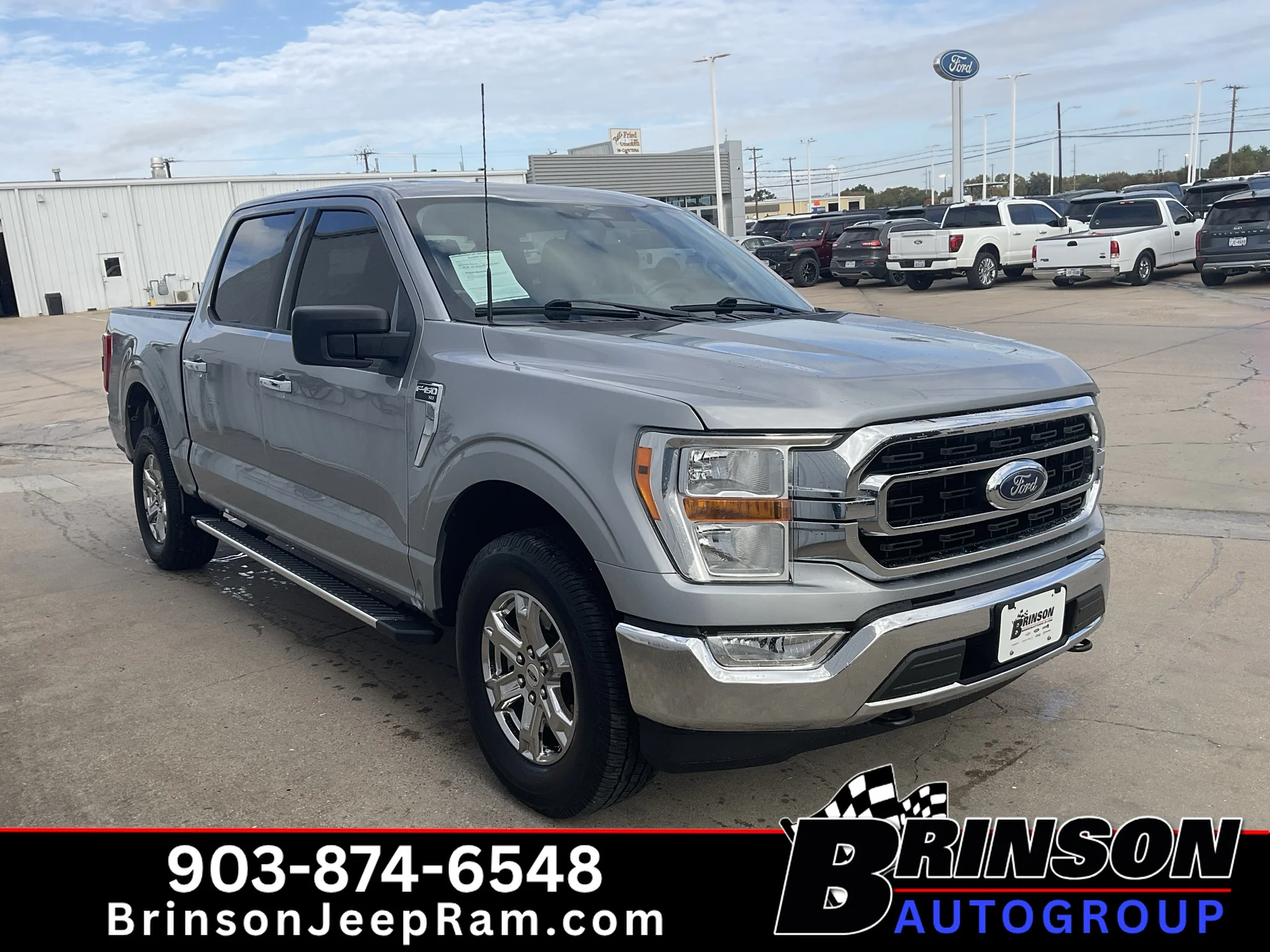 Used 2023 Iconic Silver Metallic Ford XLT image 3
