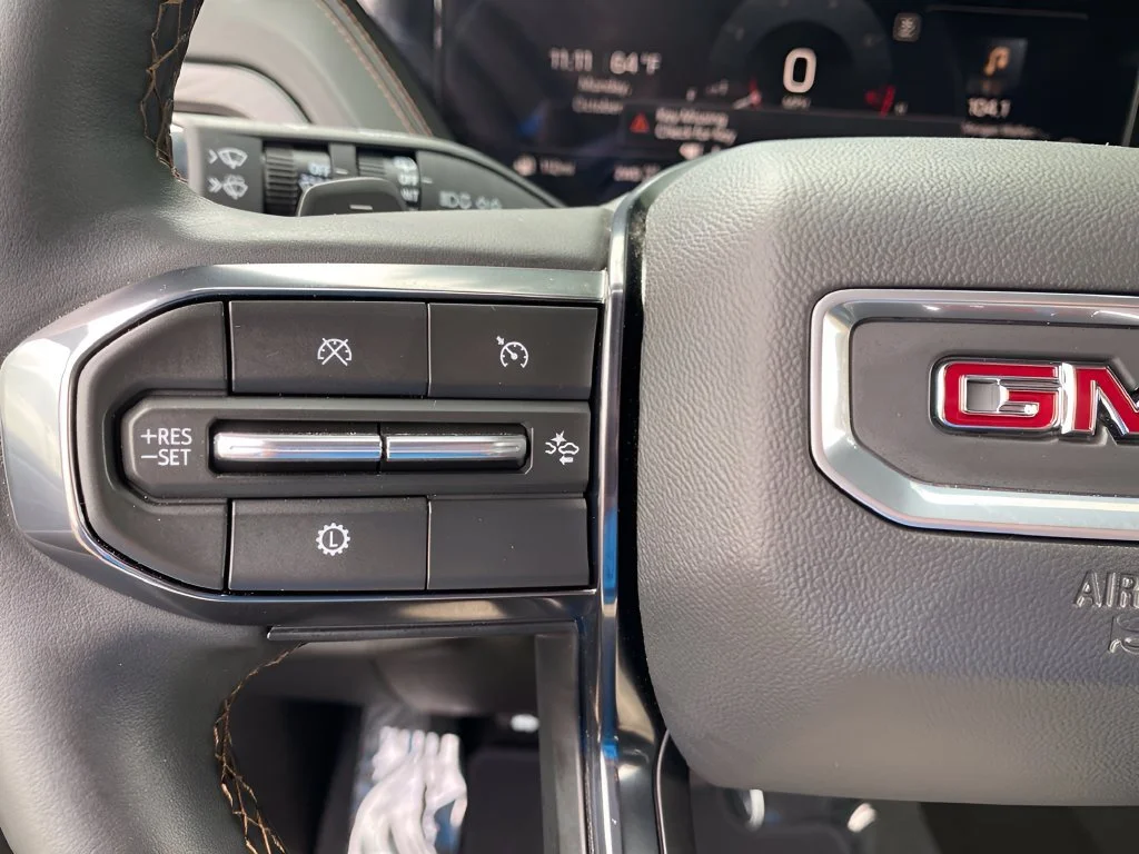 Used 2025 Onyx Black GMC AT4 image 22