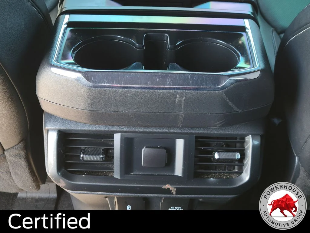 Used 2022 White Ford Lariat image 18