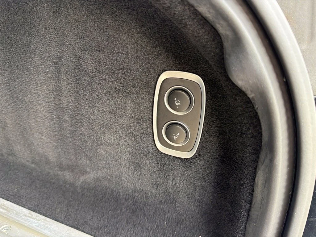 Used 2021 Black Aston Martin Base image 44