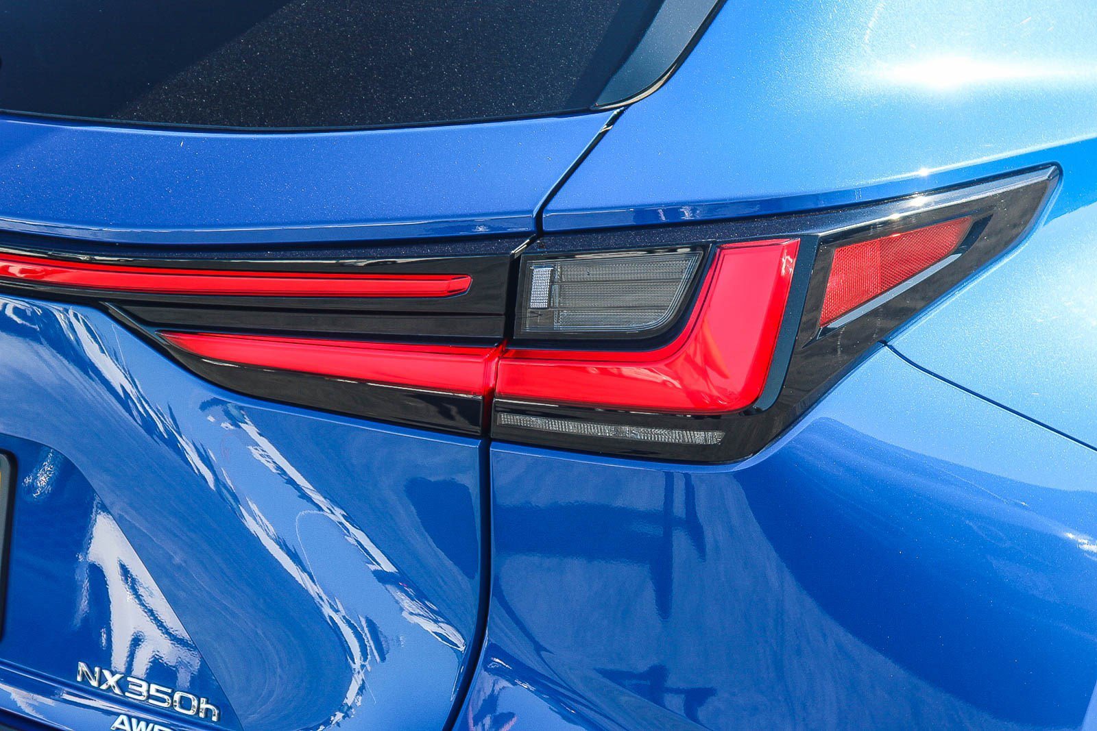 Used 2025 Grecian Water Lexus NX 350h Luxury image 10