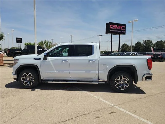 Used 2026 Glacier White Tricoat GMC SLT image 2
