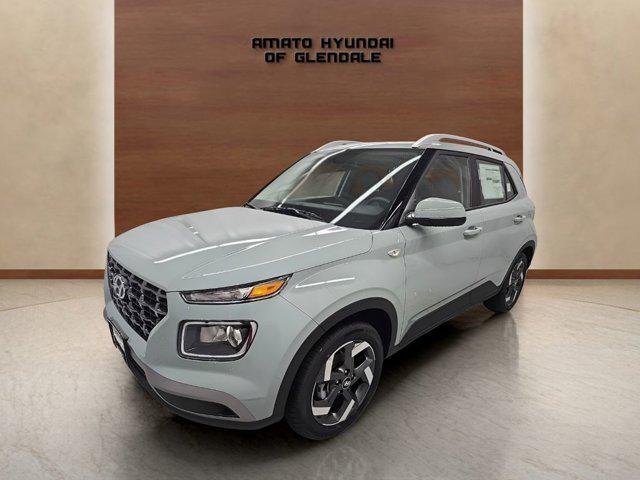 2026 Hyundai Venue SEL w/ 2-Tone Roof IVT's photo