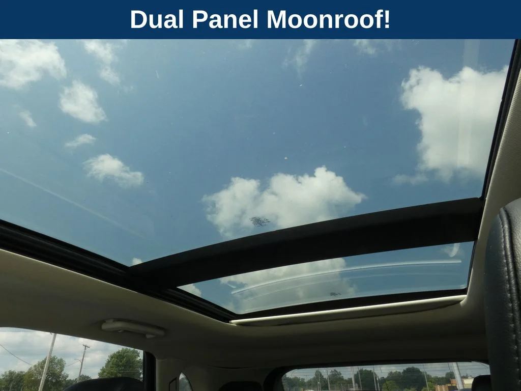 Used 2020 Red Ford SEL image 18