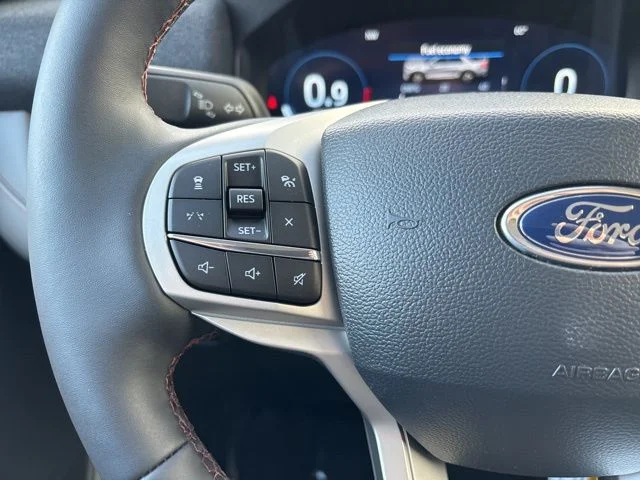New 2026 Space White Metallic Ford Active image 18