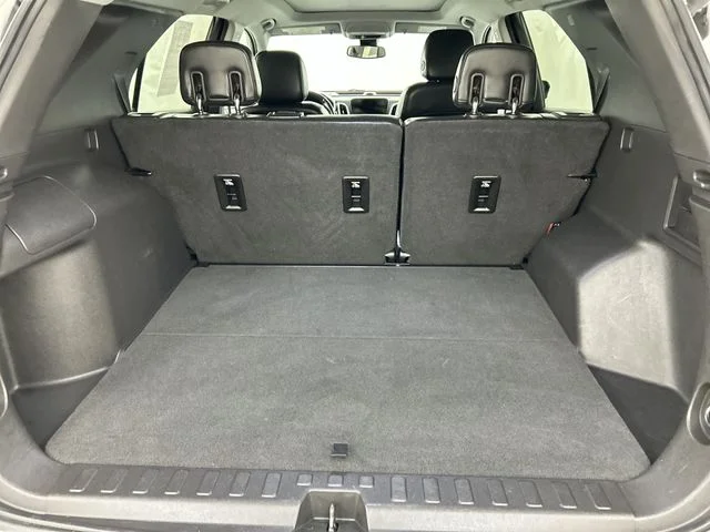 Used 2019 White Chevrolet Premier image 7