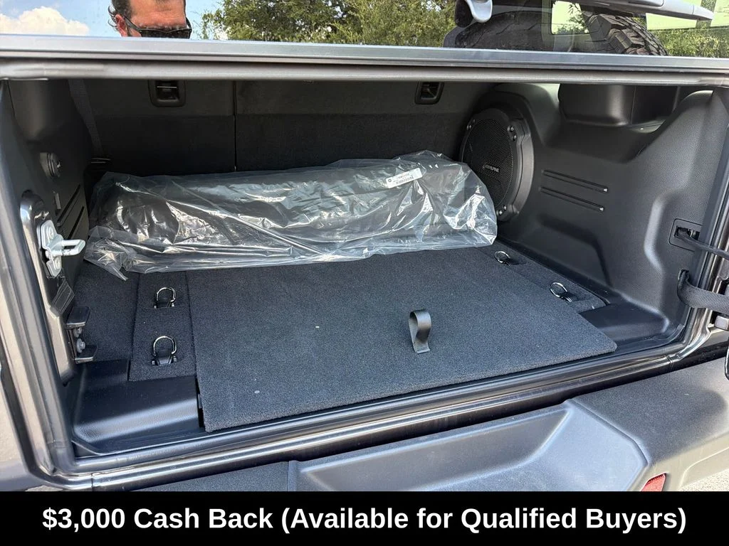 New 2026 Granite Crystal Metallic Clearcoat Jeep Rubicon X image 37
