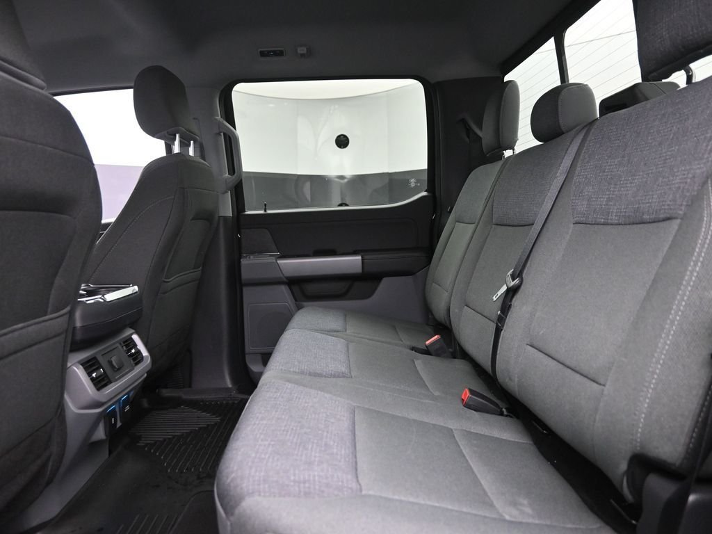 Used 2024 Black Ford XLT image 13