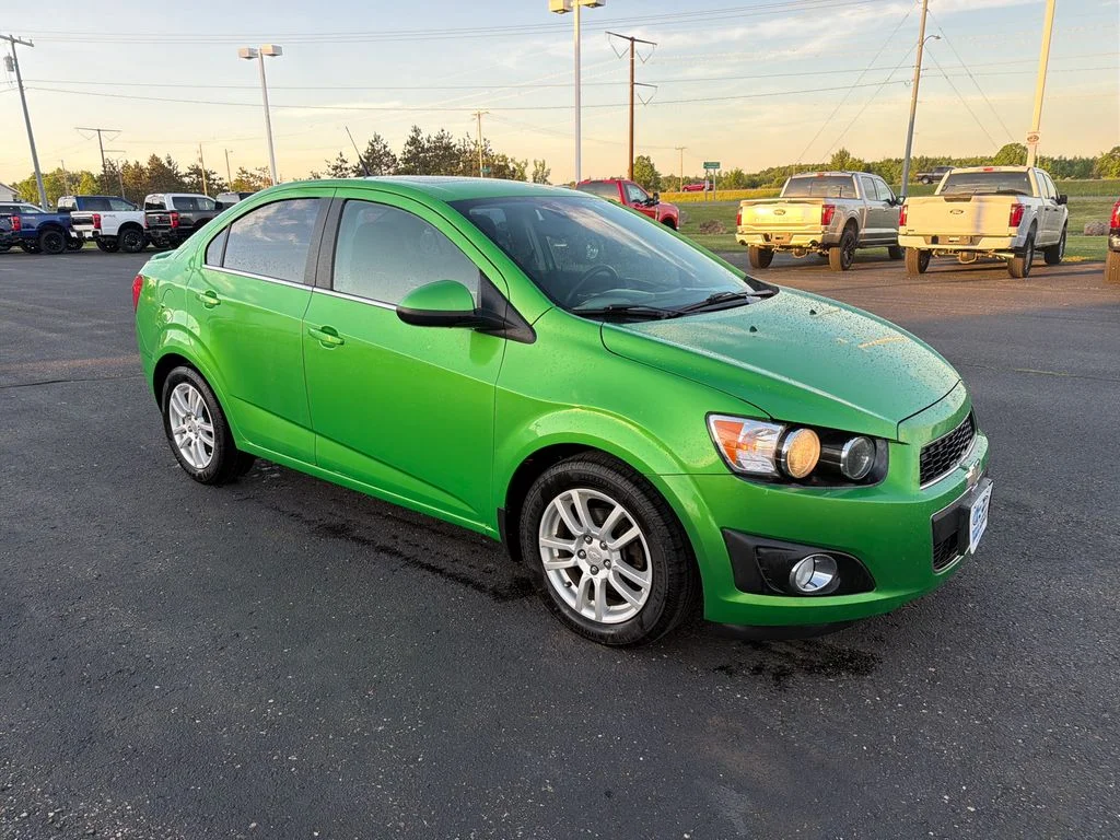 Used 2014 Green Chevrolet LT image 6