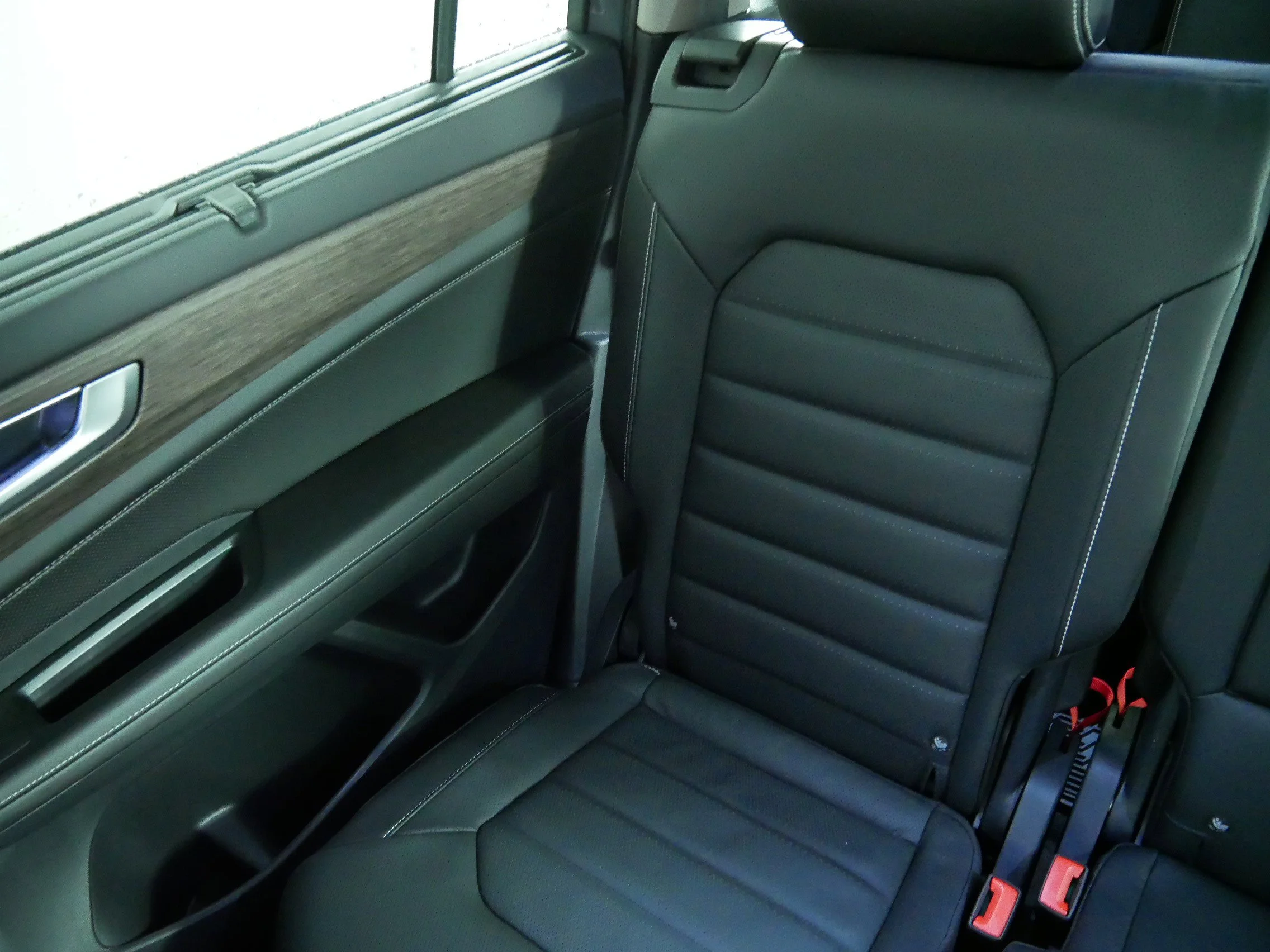 New 2026 Pure Gray Volkswagen 2.0T SEL image 12