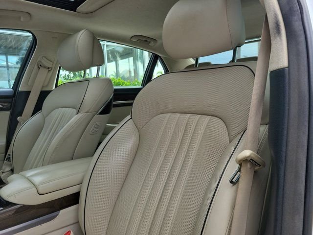 2017 GENESIS G90 Premium - Photo 16
