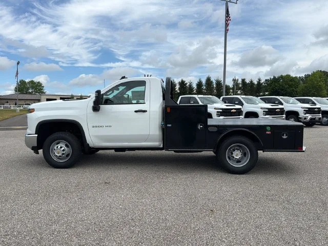 New 2026 Summit White Chevrolet Work Truck image 7