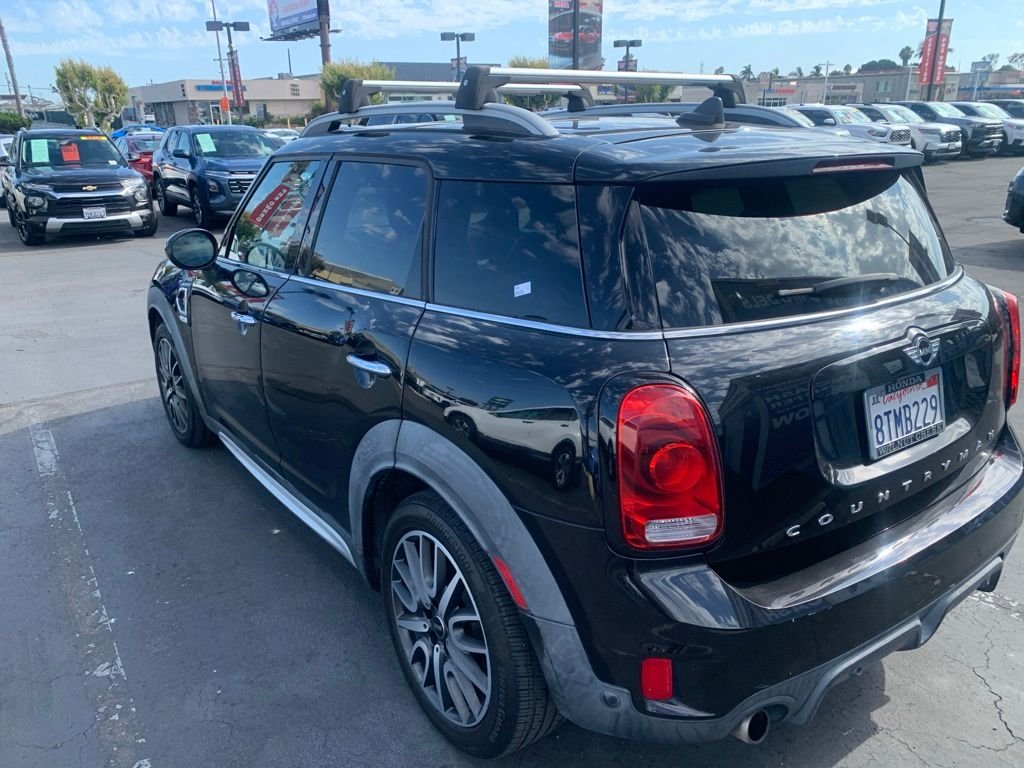 Used 2017 Black MINI Base image 8