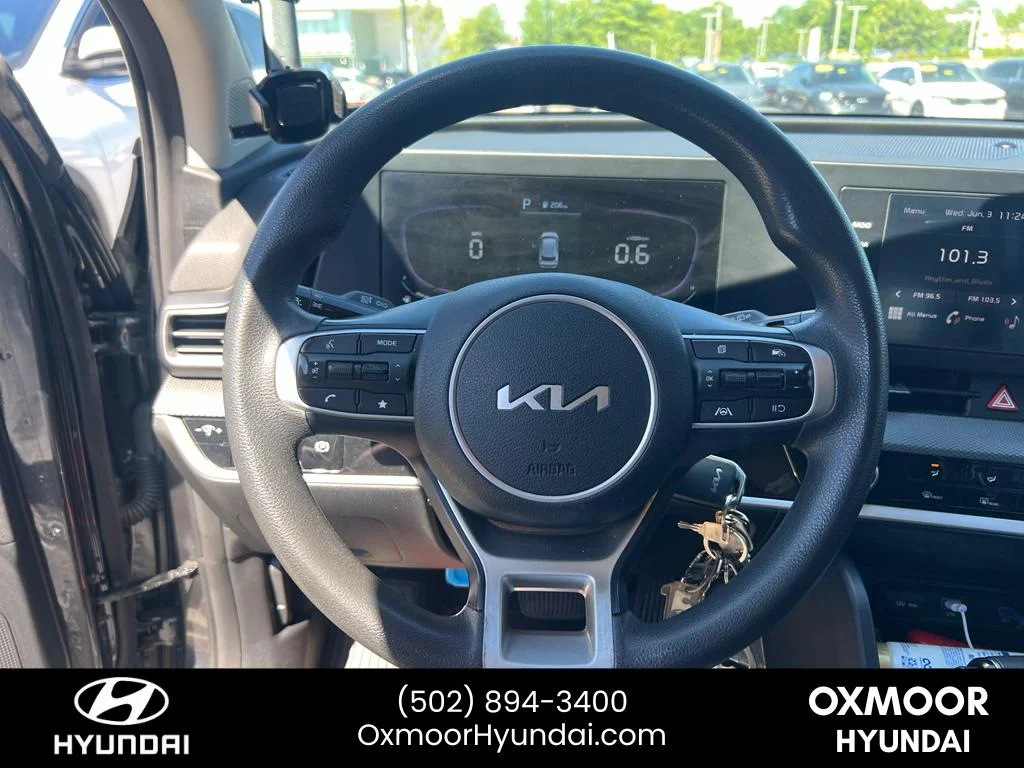 Used 2024 Gravity Gray Kia LX image 5