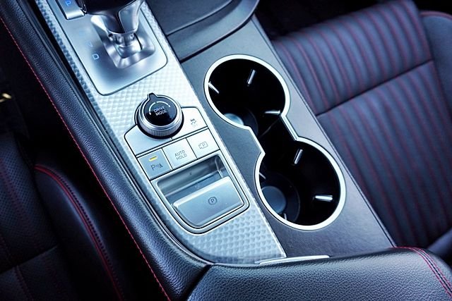 Used 2023 White Genesis 2.0T image 32