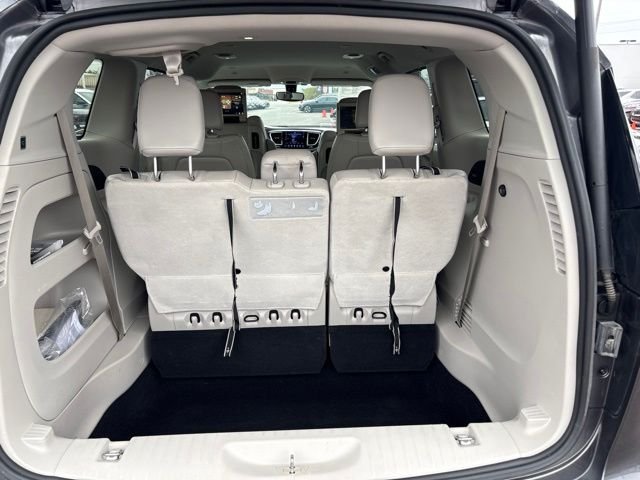 Used 2019 Crystal Metallic Chrysler Touring L Plus image 36