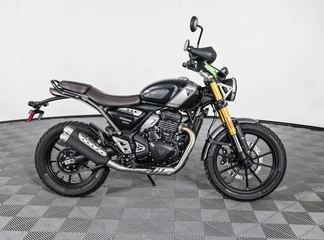2025 Triumph Scrambler 400 X Phantom Black Silver Ice
