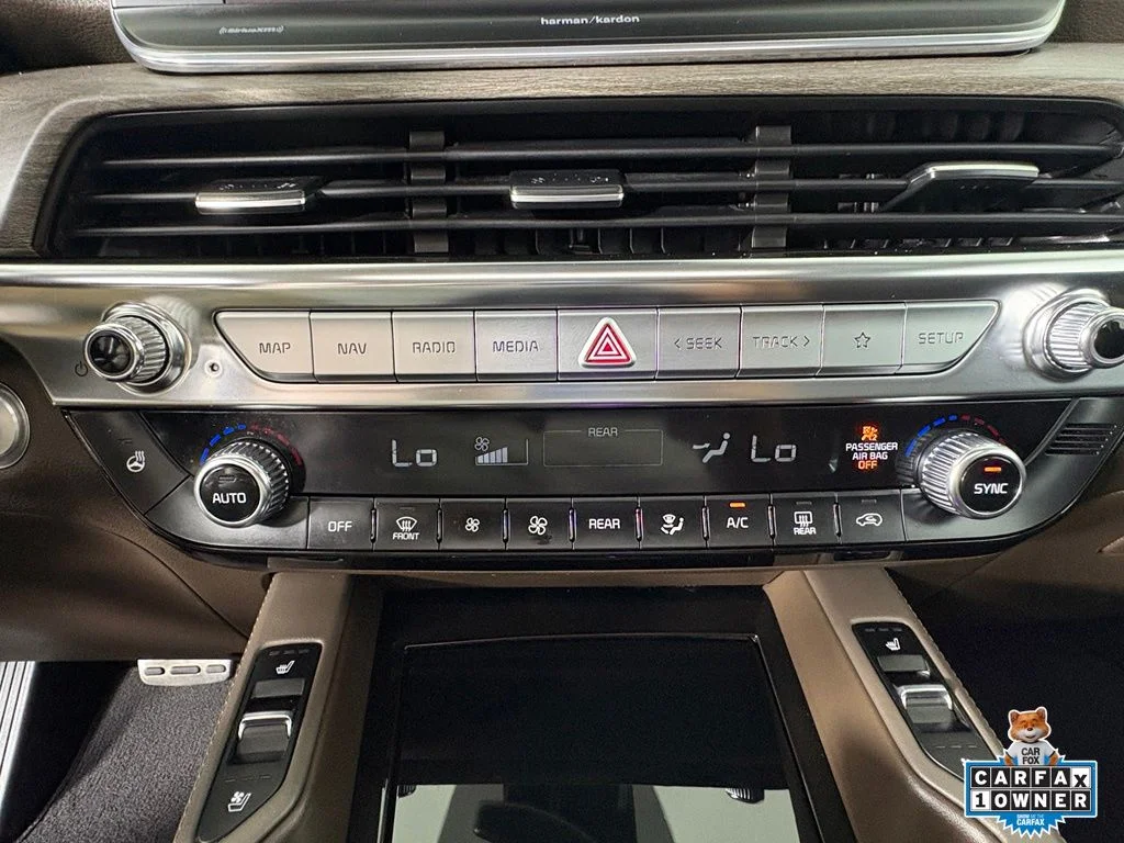 Used 2021 Black Kia SX image 22