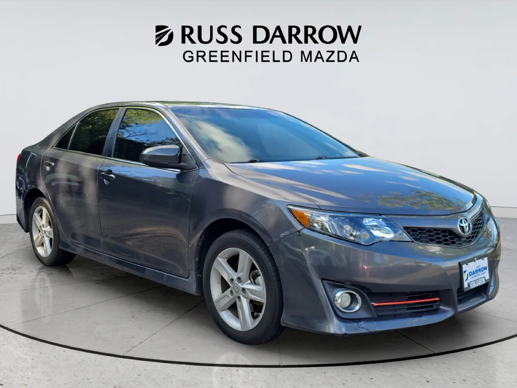 Used 2014 Gray Toyota SE image 7