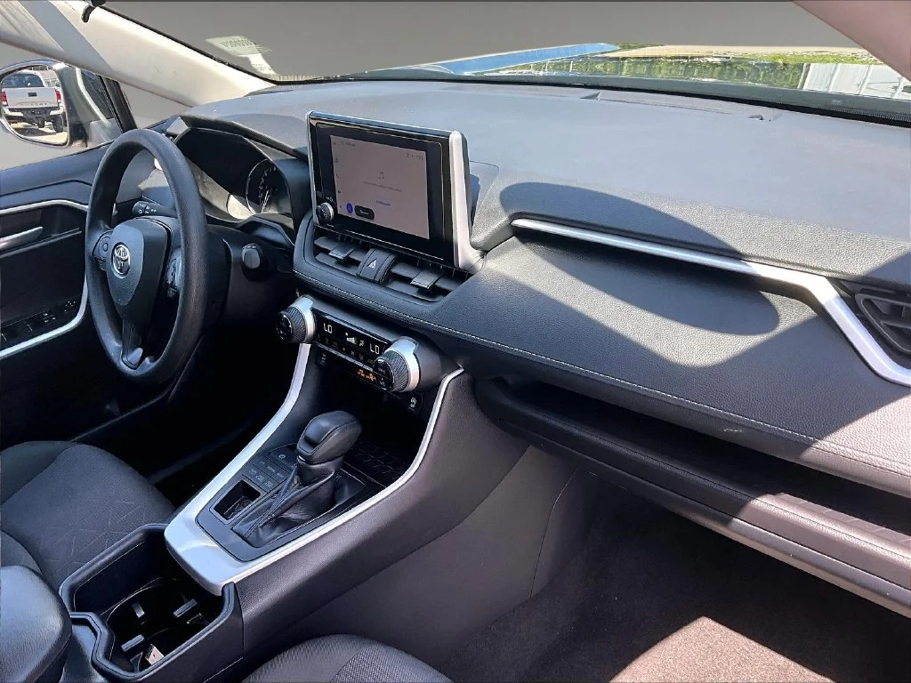 Used 2025 Midnight Black Metallic Toyota XLE image 14