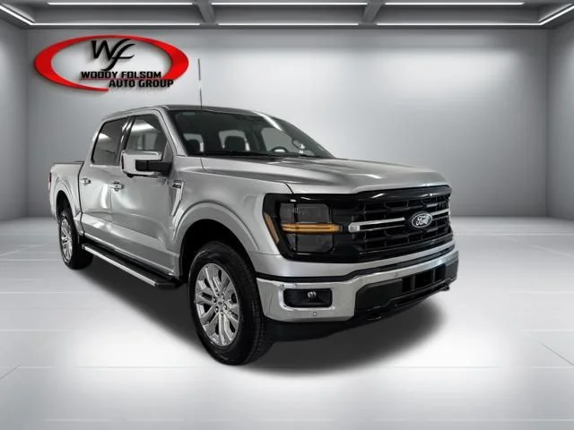 New 2026 Silver Ford XLT image 3