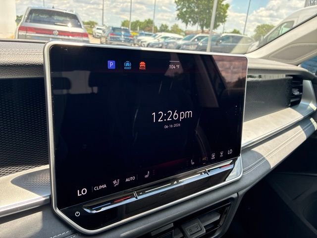 New 2026 Monterey Blue Pearl Volkswagen 2.0T SE image 18