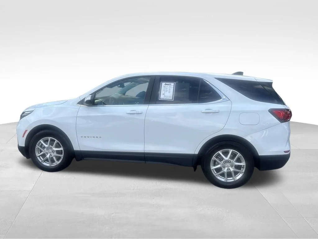 Used 2024 White Chevrolet LT image 7