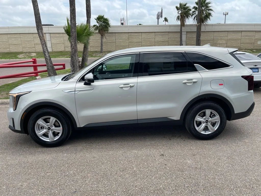 New 2026 White Kia LX image 4