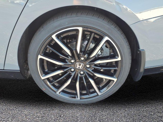 New 2026 Urban Gray Pearl Honda Touring image 9