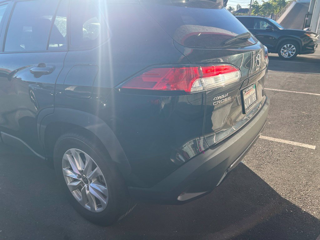 Certified Used 2022 Black Toyota LE image 32