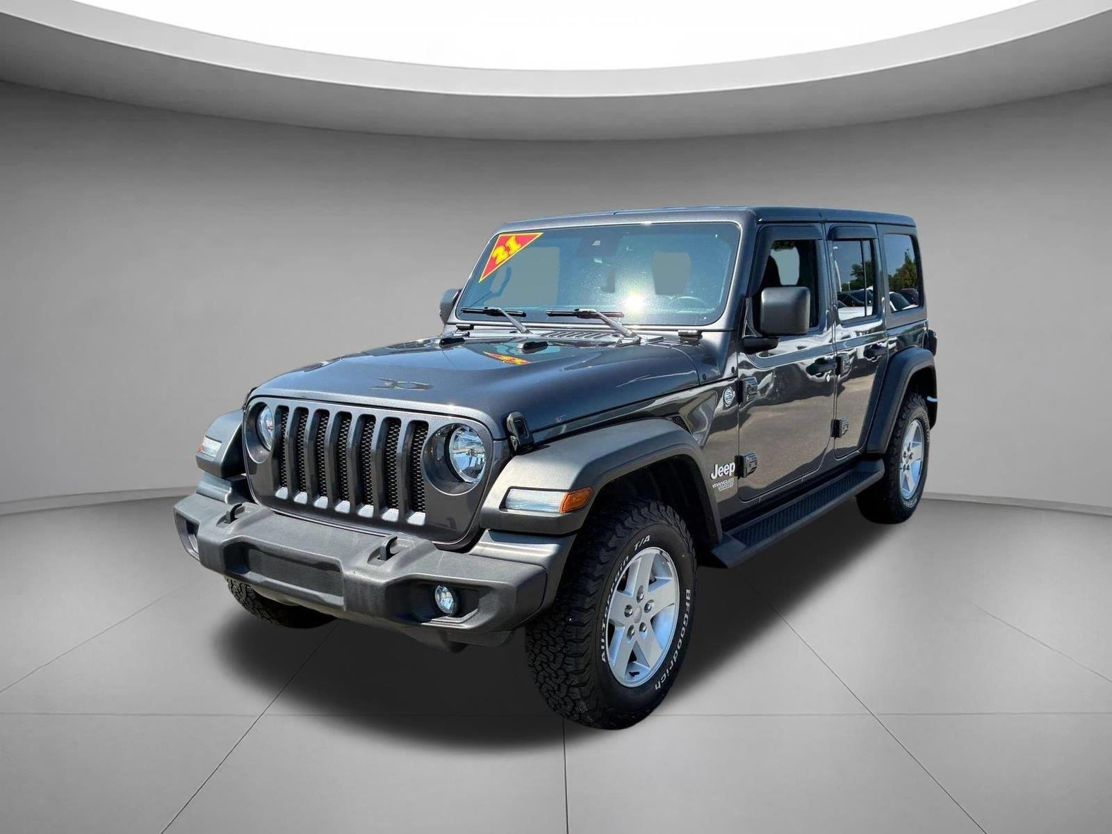 Used 2021 Granite Crystal Metallic Clearcoat Jeep Unlimited Sport S image 3