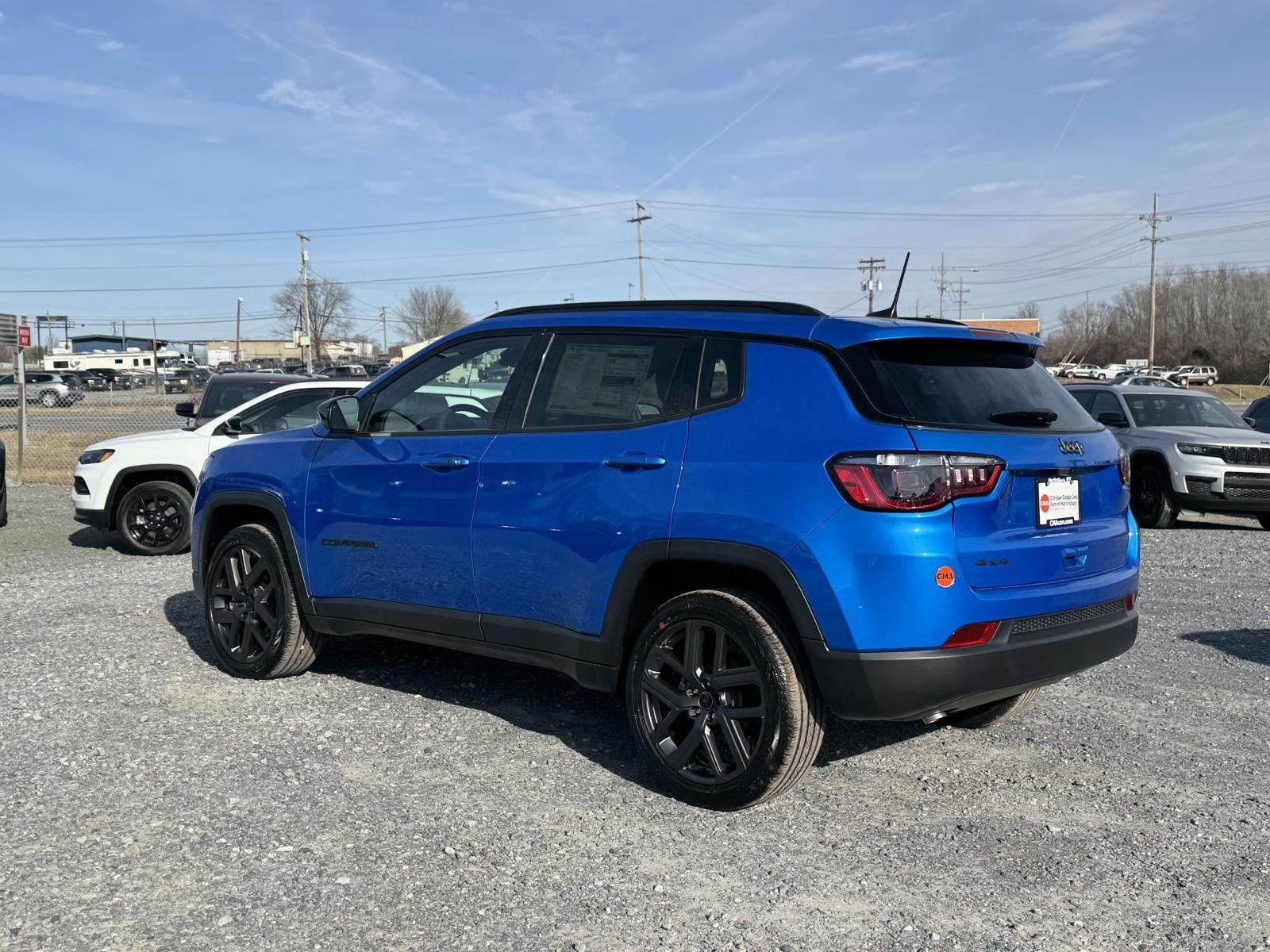 New 2026 Hydro Blue Pearlcoat Jeep Latitude Altitude image 23