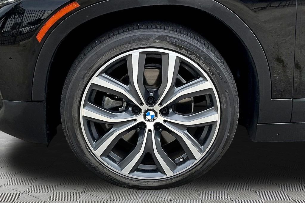 Used 2020 Black BMW sDrive28i image 34