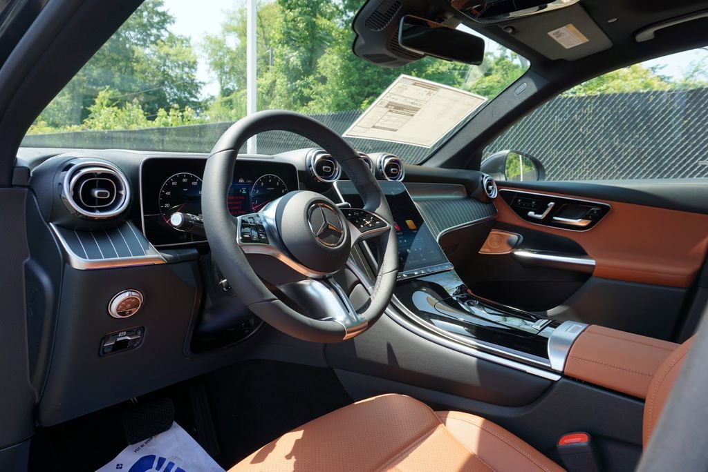 New 2026 Graphite Grey Metallic Mercedes-Benz GLC 300 image 31